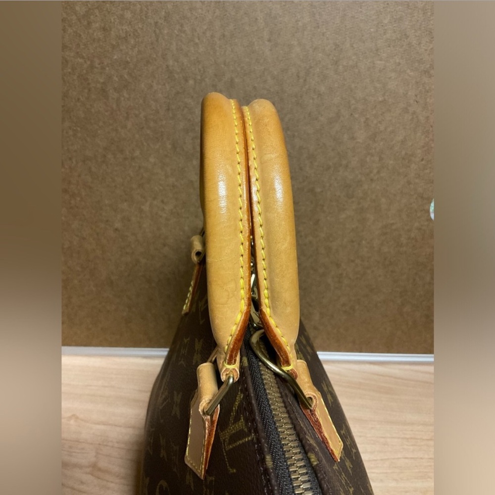 ✅AUTHENTIC VINTAGE LOUIS VUITTON ALMA MM
*FREE LV LOCK* - Picture 9 of 14